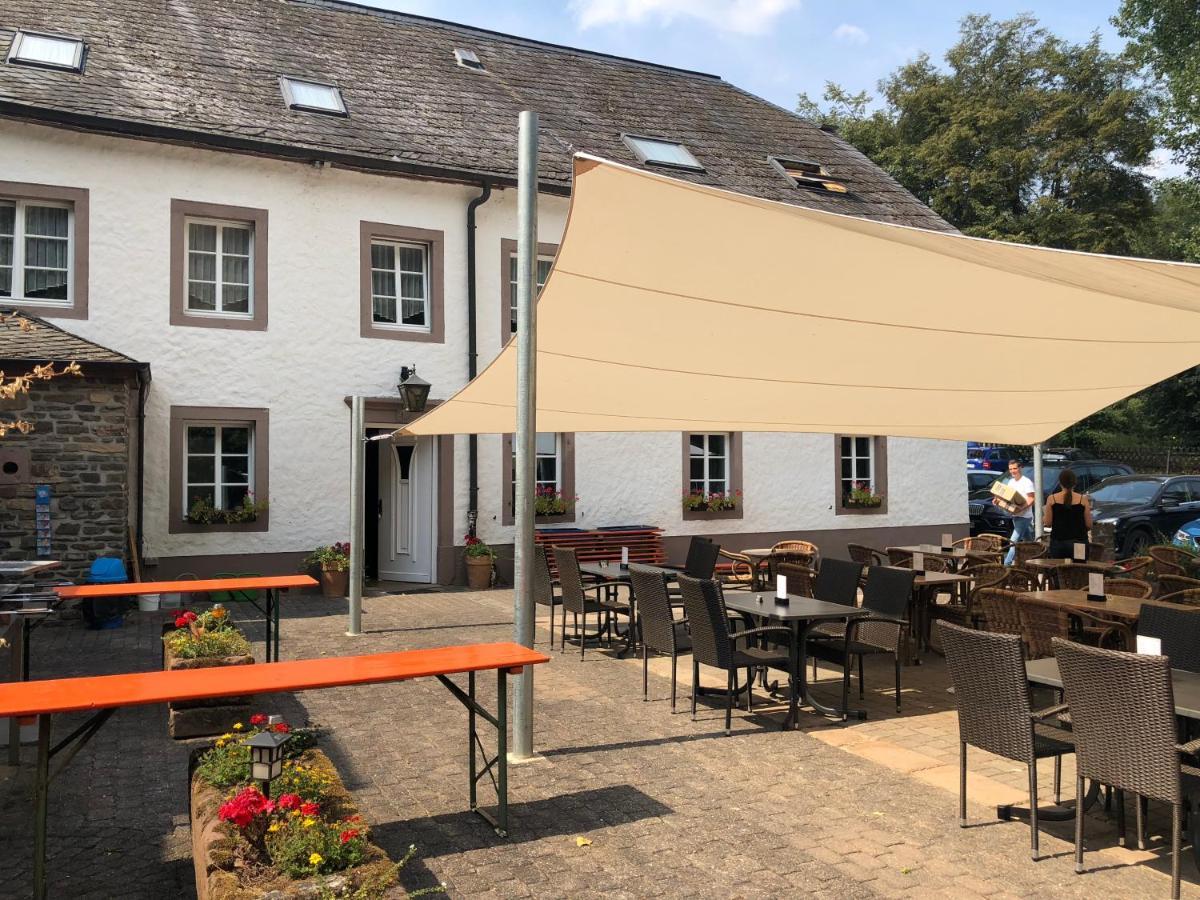 Waldhotel Machtemesmuehle Auw an der Kyll Exterior foto